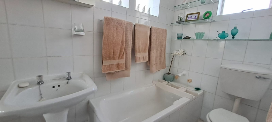 5 Bedroom Property for Sale in Vermont Western Cape